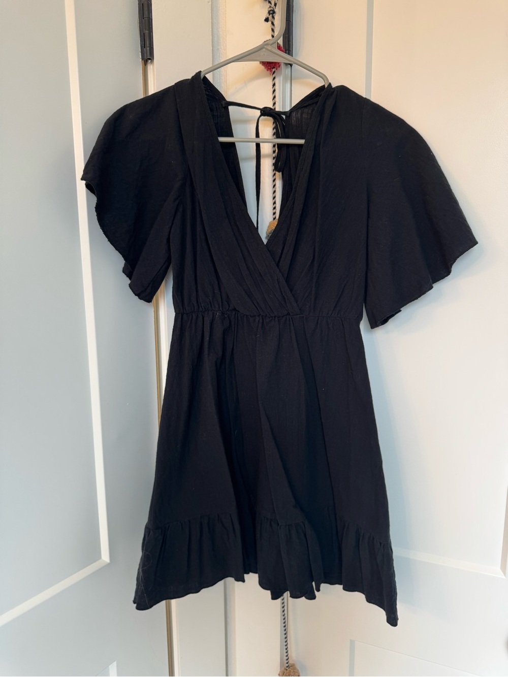 Black V-Neck Short Sleeve Mini Dress